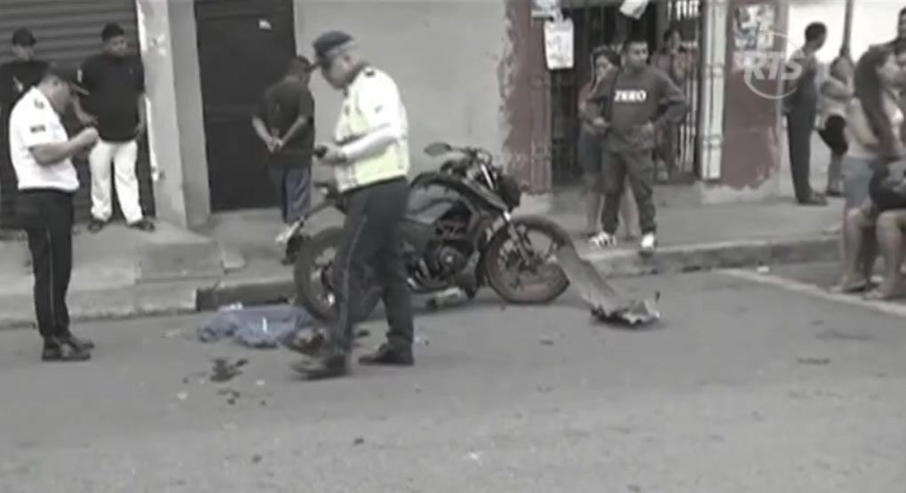 Madre muere y sus dos hijos resultan heridos en accidente de tránsito ...