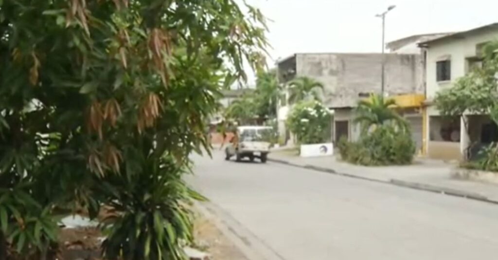 Vivienda en Cooperativa Gallegos Lara con evidencia balística en el exterior